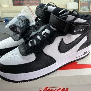 Nike X Stussy Air Force 1 Mid